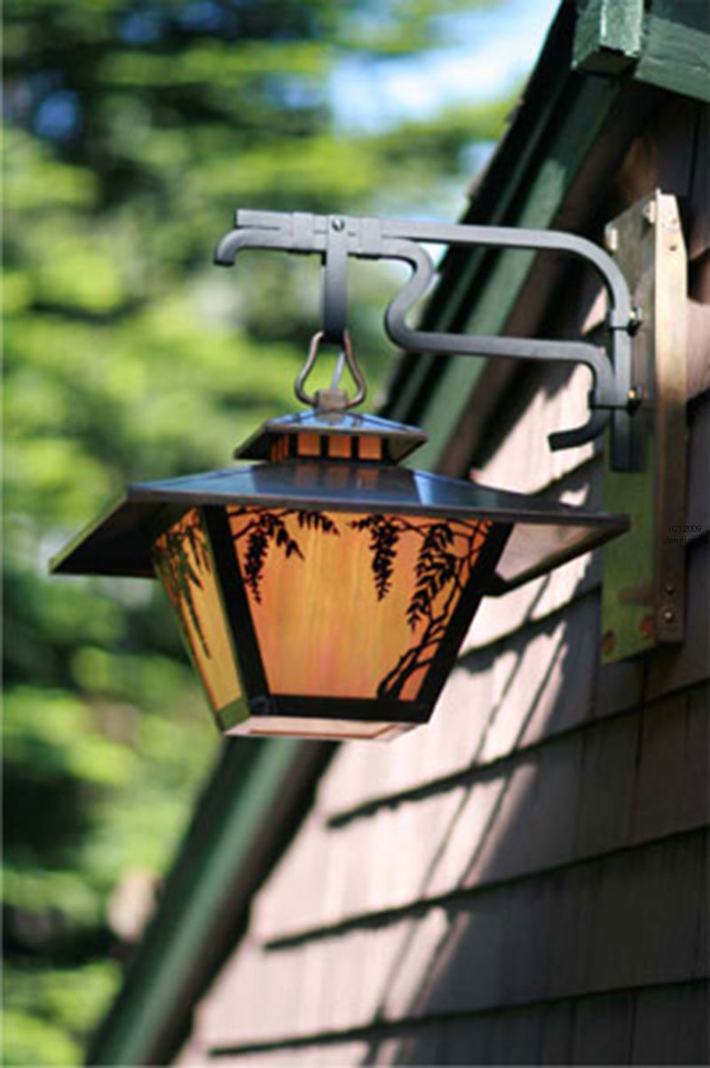 Craftsman-Style-Lights-with-Wisteria-3Nov2009