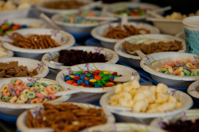 Snack-time-at-VBS-25Jun2010