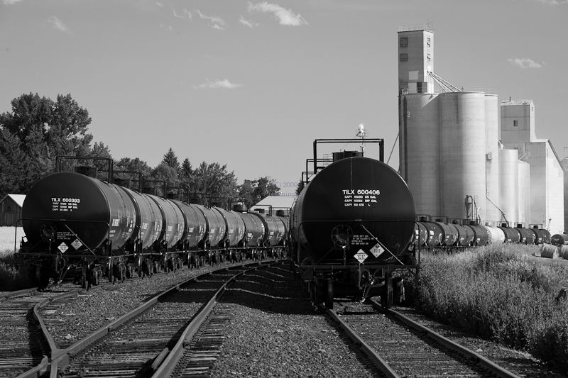 Sodium-Hydroxide-Train-Cars-30Jul2010