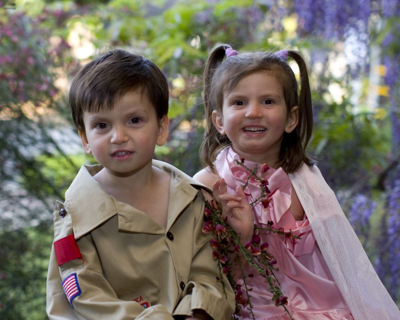 Twins-separated-by-354-days-23Oct2009